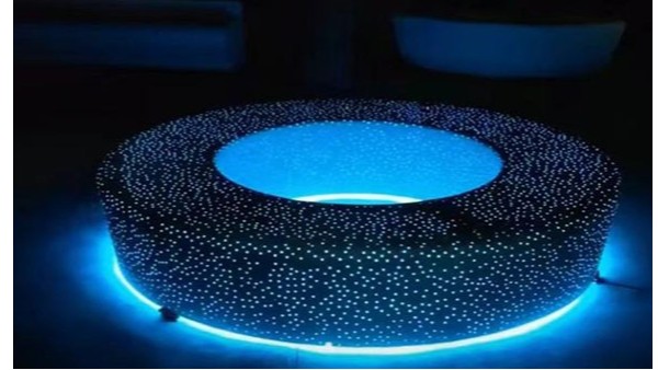 王總選擇透光藝科石，輕松保養(yǎng)無(wú)煩惱